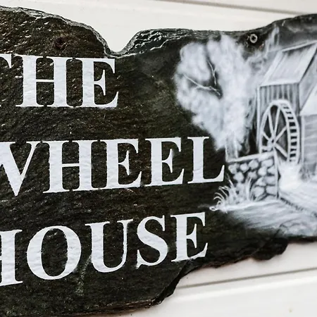 Romantic Retreat Near Abbey Lägenhet